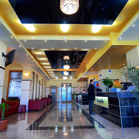 Hotel Seneca Baia Mare Eksteriør billede