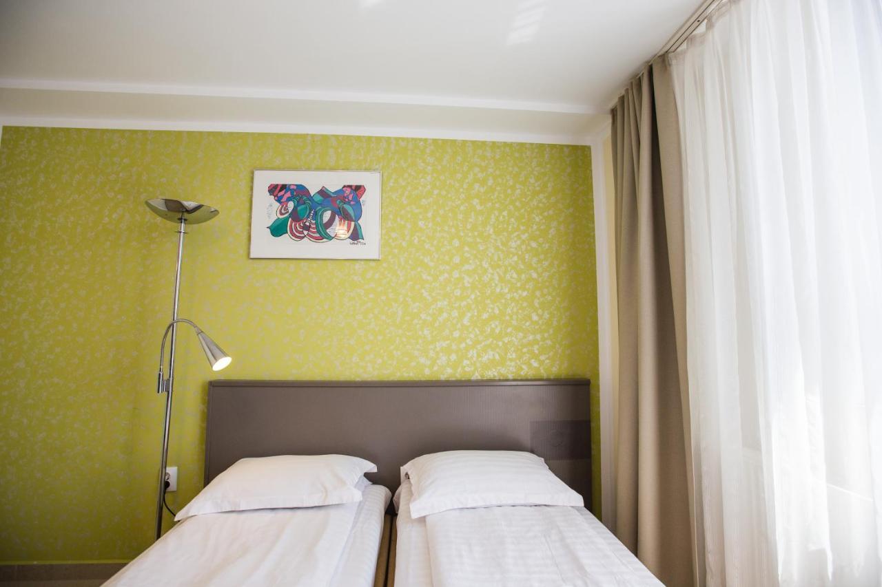 Hotel Seneca Baia Mare Eksteriør billede