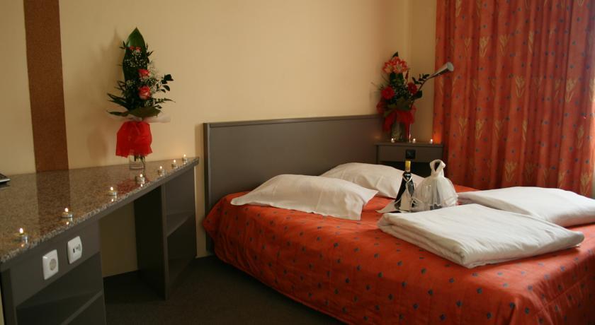 Hotel Seneca Baia Mare Eksteriør billede