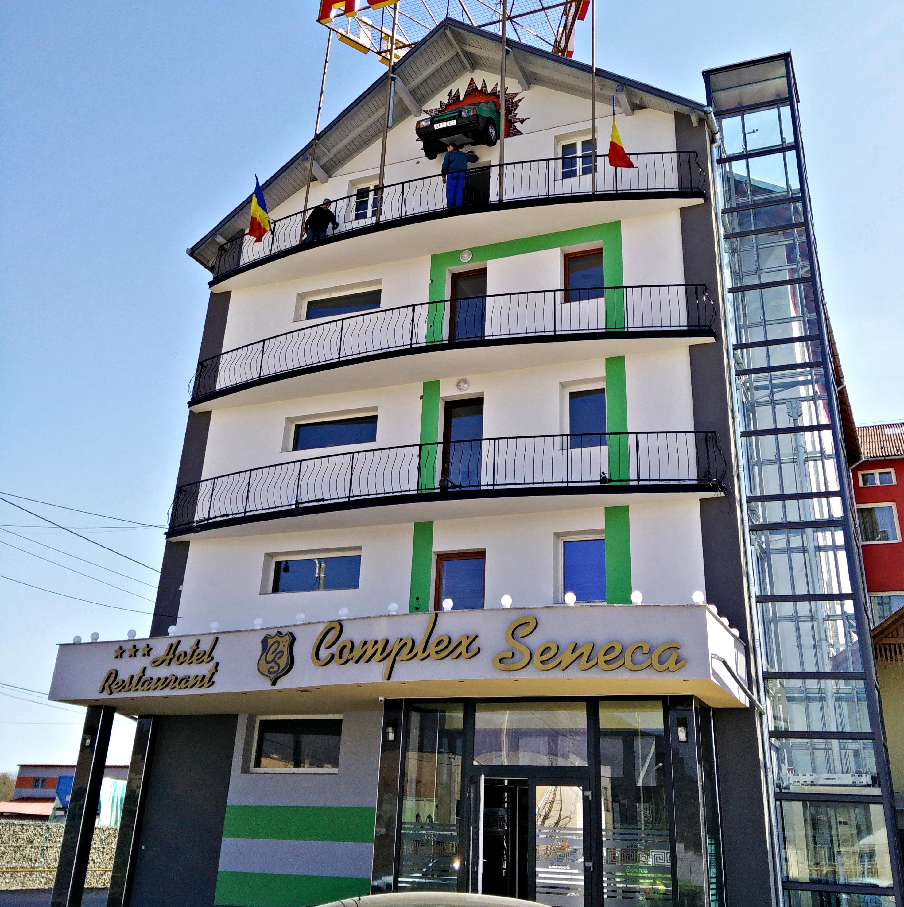 Hotel Seneca Baia Mare Eksteriør billede