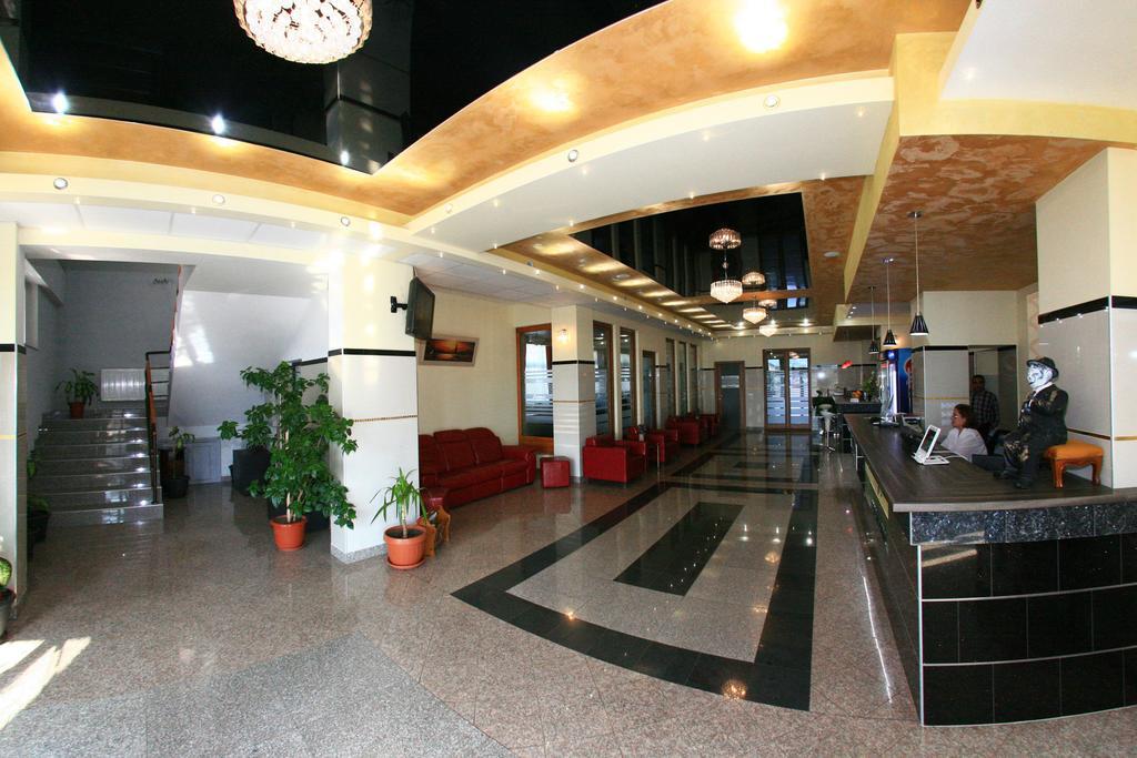 Hotel Seneca Baia Mare Eksteriør billede