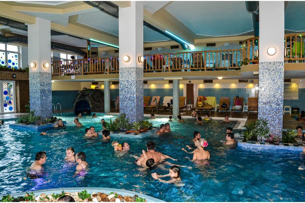 Hotel Seneca Baia Mare Eksteriør billede