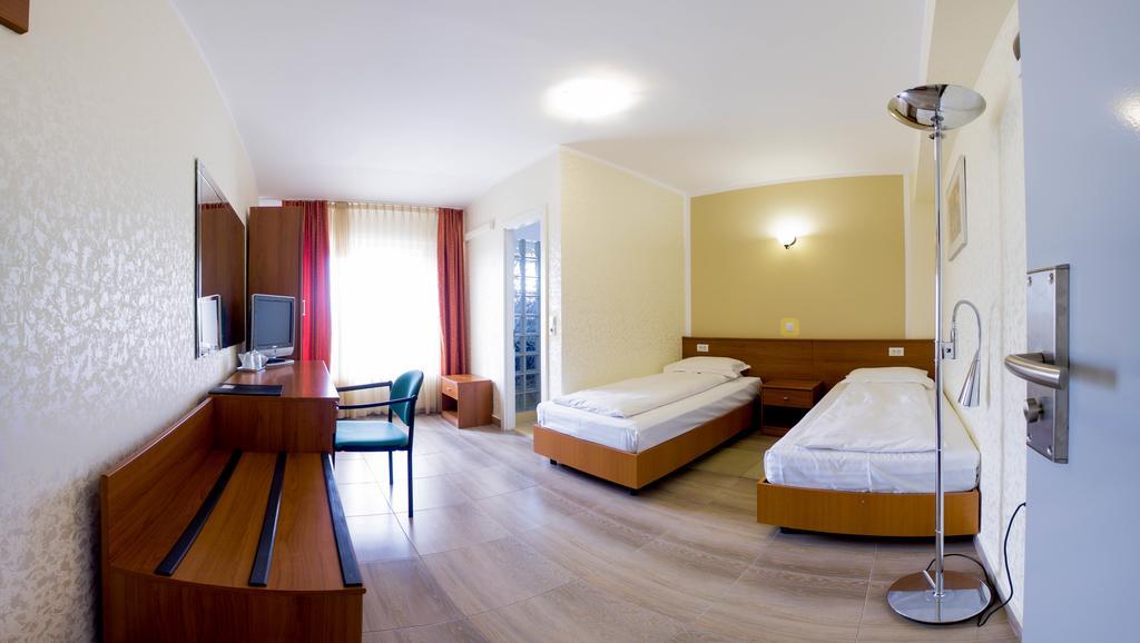 Hotel Seneca Baia Mare Eksteriør billede